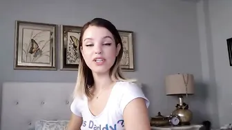 theislandgirl babe in stockings fucks both holes