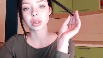 mrs_eva sultry slut fucks her pussy