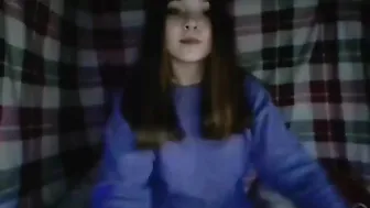 viola_cute busty  cam girl  masturbates cunt