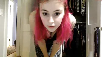 evalix cute girls fuck with a bottle