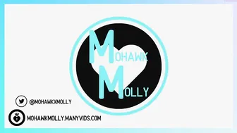 mohawkmolly busty babe massages pussy