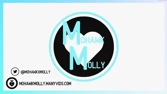 mohawkmolly busty babe massages pussy
