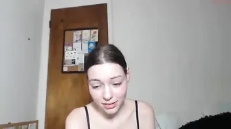 mscoolcheese busty woman chatting in chat