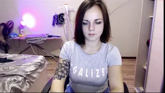 kindlybitch cute queen sucking penis