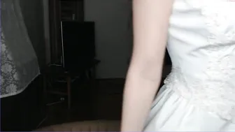 sweetmandyy big breasted harlot massages nipples