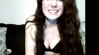 nerdygirl30 black-haired confused - having fun in fries