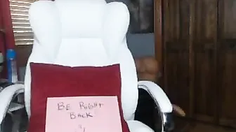 musclemama4u cute slut jerking shaved cunt