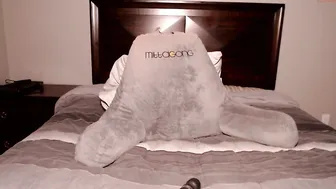 kb3301 beautiful model seduces with big booty