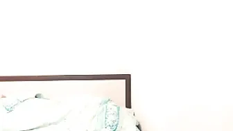 mewtwo_ exquisite  cam girl  fucks herself in the vagina