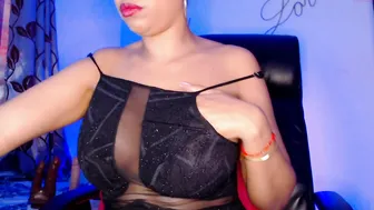 sahneisha young stallion fingering dildo