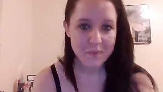 rachael_wild white-haired slut fucks with phallus