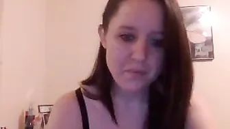 rachael_wild white-haired slut fucks with phallus