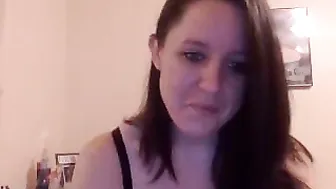 rachael_wild white-haired slut fucks with phallus