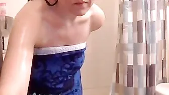 rachael_wild Slender confused