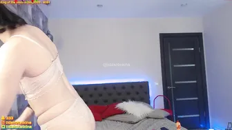 lidakoteikina fucks herself in front of the webcam