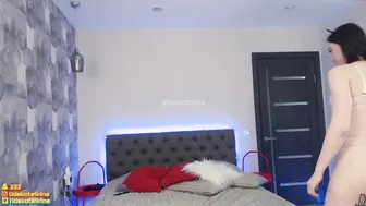 lidakoteikina fucks herself in front of the webcam