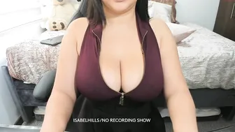 isabelhills hot lady passionately pulls pussy