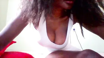 pretter2000 hot babes jerking pussies