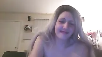 sexirachael loves to put fingers in forbidden places