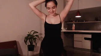 feluriann sexy lady masturbates ass anus