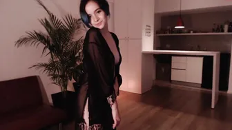 feluriann elegant slut takes off her underwear