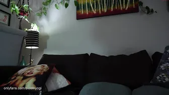 bloomyogi 4.04.2020 434_female chaturbate