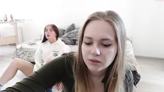 tonightweareyoun_g 2.04.2020 438_female chaturbate