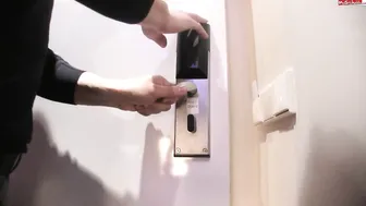 Sweet-Amira Der Einbrecher Fickt einfach in mein Arsch