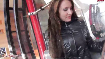 seXXygirl Public Naturgeil in der Seilbahn