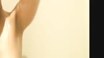 Sherly-N18 In der Dusche sch??n gewichst und abgesahnt