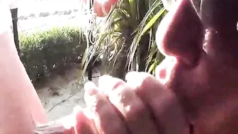 Sharon-Privat Geilen Fremden Typen am Strand durch abgemolken