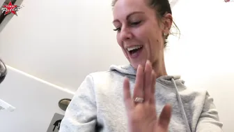 TexasPatti Im Flugzeug gepisst und dann die Fotze gwichst 30.05.18