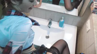 MaryHaze Halloween Party-Fick! Reinspritz-Schlampe auf dem G?дsteklo! 28.10.18