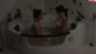 Merry4Fun Badespa?Я mit der Teeny-G??re Kina-Koxx