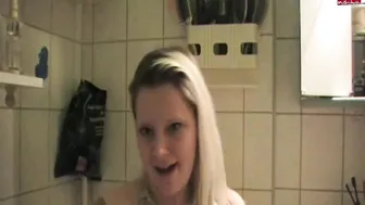 mydirtyhobby AnnissaYara_Einpissen.in.PVCHose