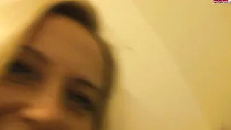 Sharon-Privat Im Flugzeug nach M??nchen