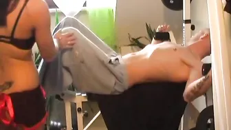 SexAndHotMegMDH_Beim_Trainiern_verfuuhrt