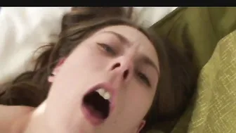 Tenny zum Megaorgasmus gefickt !