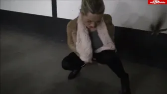 Lana-Giselle Dreist ins B??ro-Parkhaus gepinkelt 16.12.15 NO ORIGINAL