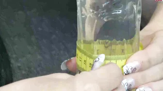 WeicheKleine Mit 23x7 dicke Dildo gespielt...Ohh, so enge Muschi