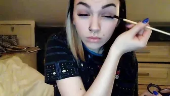 stussy Naughty chick gets nude and jerks off