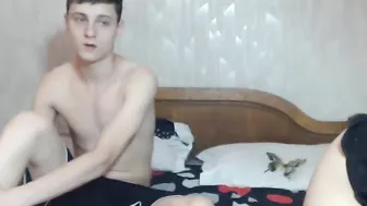 couplefrancis04 Shrew babe fucks her pussy with a phallus