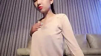 smilingayano playing with dildo