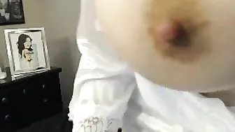 vee_vonsweets sweet excited nipples