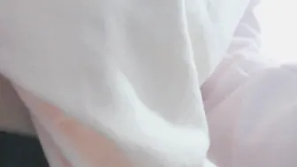 yumi Age babe teases beautiful tits