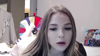 fetishpixie Beautiful chick fucks a fat man