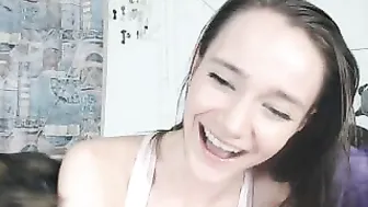 bambiemfc Teen bitch fucks pussy with phallus