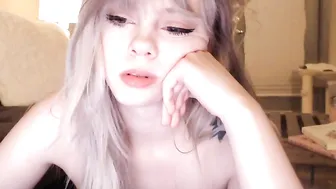 kitten Luxurious slut poses in sexy lingerie