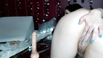 xmarilynmae wet between your legs