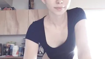 minnie_b00m Appetizing whore smashes fucking tits